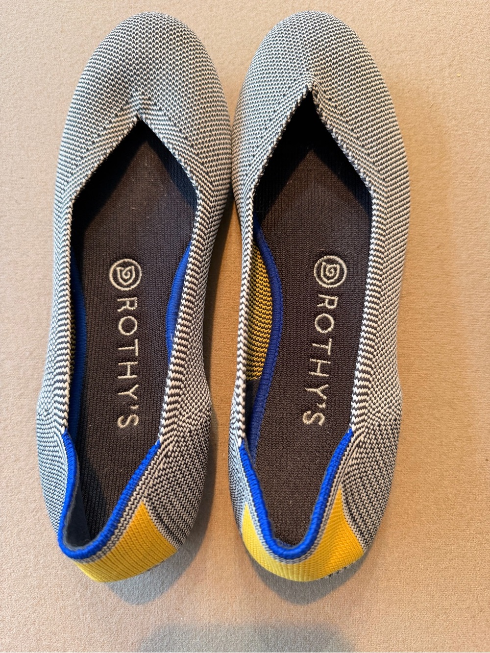 Rothy's Flat Round Toe Women's Size 7.5 Slip On Shale Ribbon Yellow Stripe